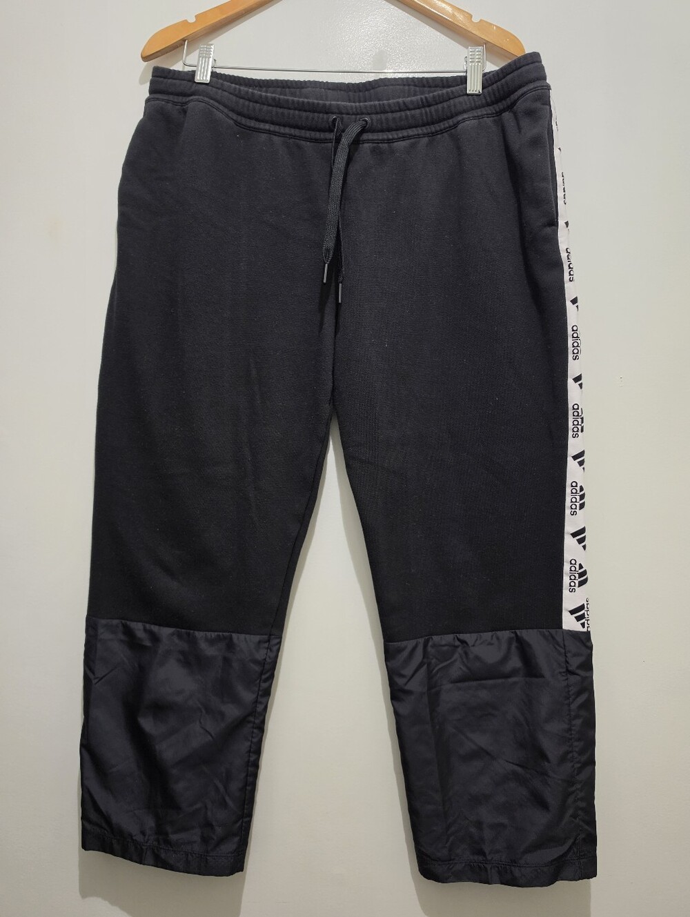 Adidas Black Sweatpants/Joggers XL